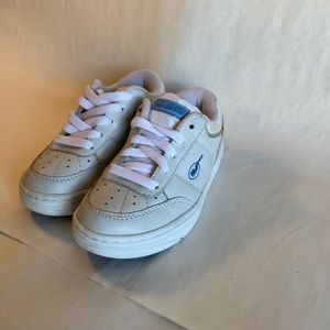Y2K Vans girl skate shoe